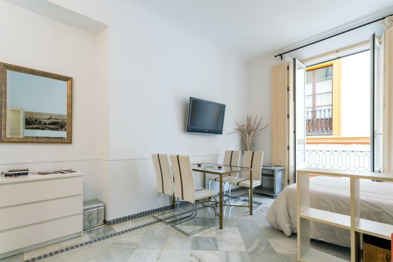 Holidays Isbilia Centro By Valcambre Apartment Sevilla
